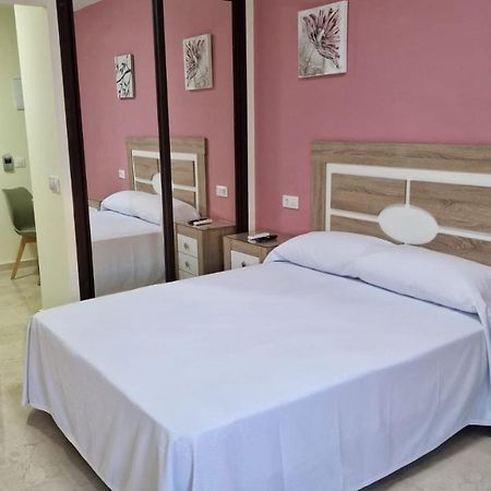 Hotel Nuevo Espartinas Εξωτερικό φωτογραφία
