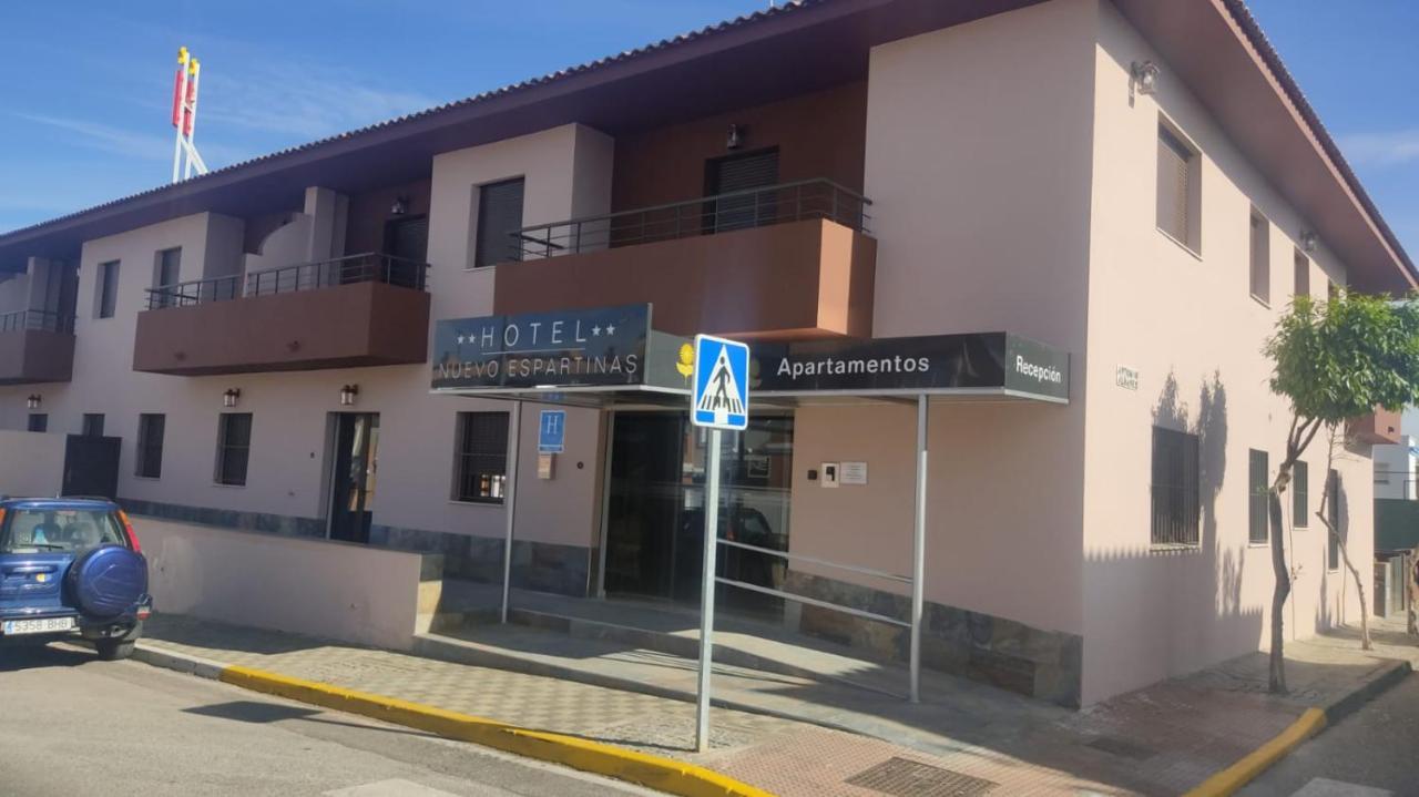 Hotel Nuevo Espartinas Εξωτερικό φωτογραφία