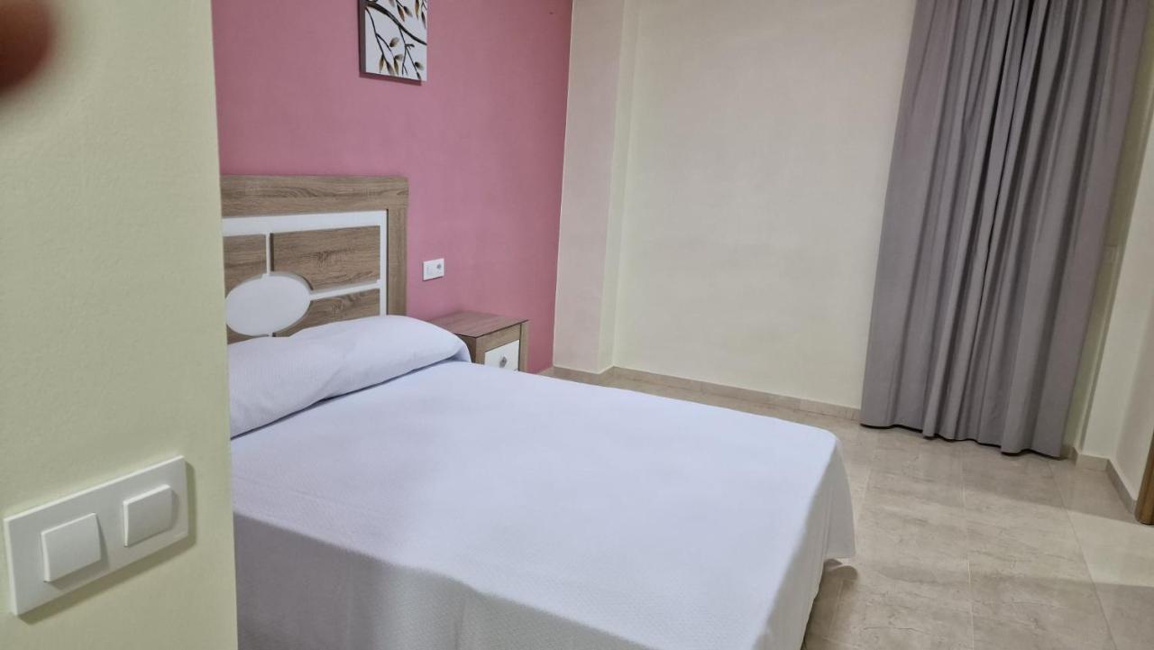 Hotel Nuevo Espartinas Εξωτερικό φωτογραφία