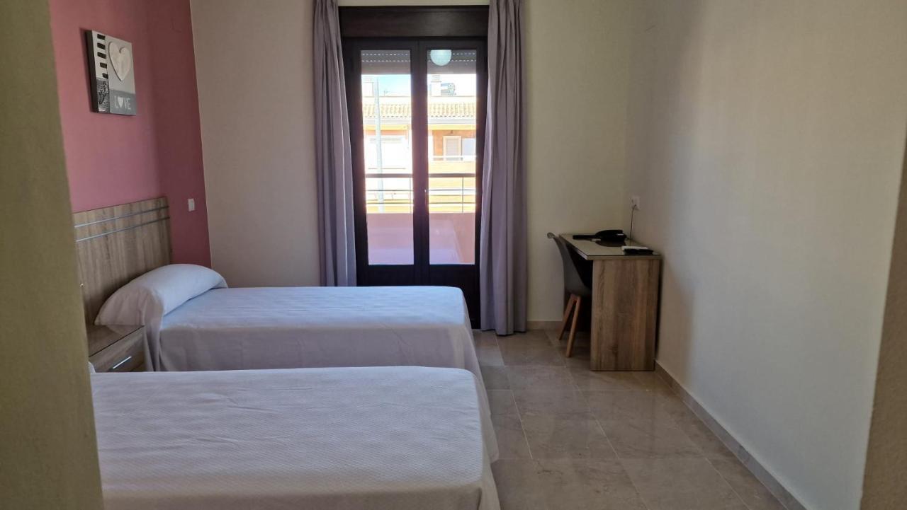 Hotel Nuevo Espartinas Εξωτερικό φωτογραφία